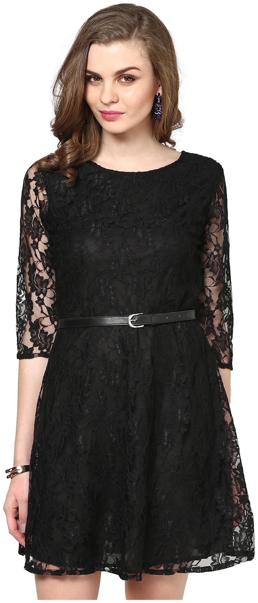

La Zoire Black Solid Flared dress