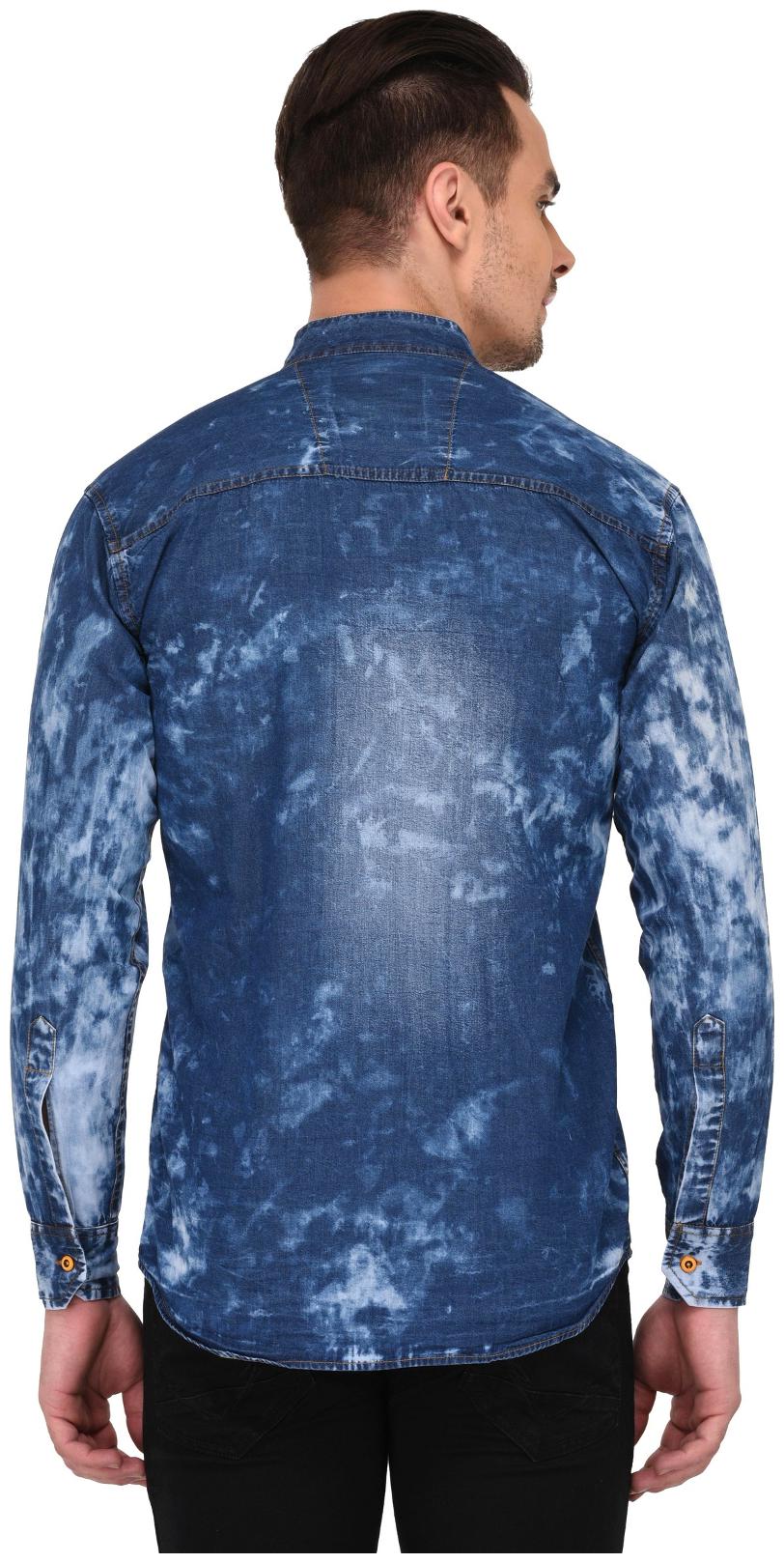 

Lafantar Men Blue Solid Regular Fit Casual Shirt