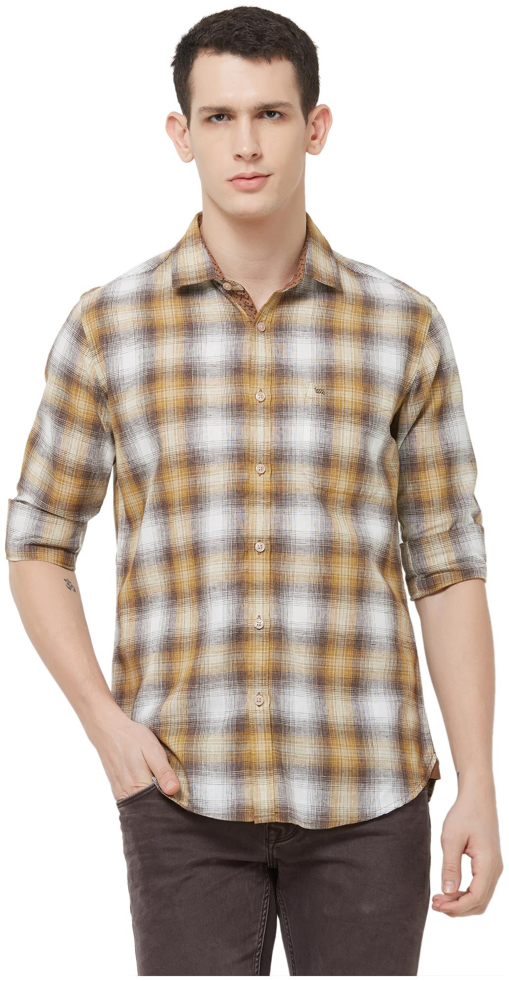 

Lawman Pg3 Men Beige Checked Slim Fit Casual Shirt
