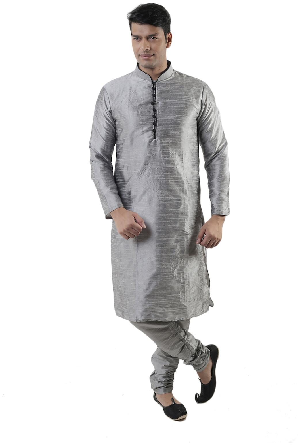 

Hangup Solid Kurta Pajama