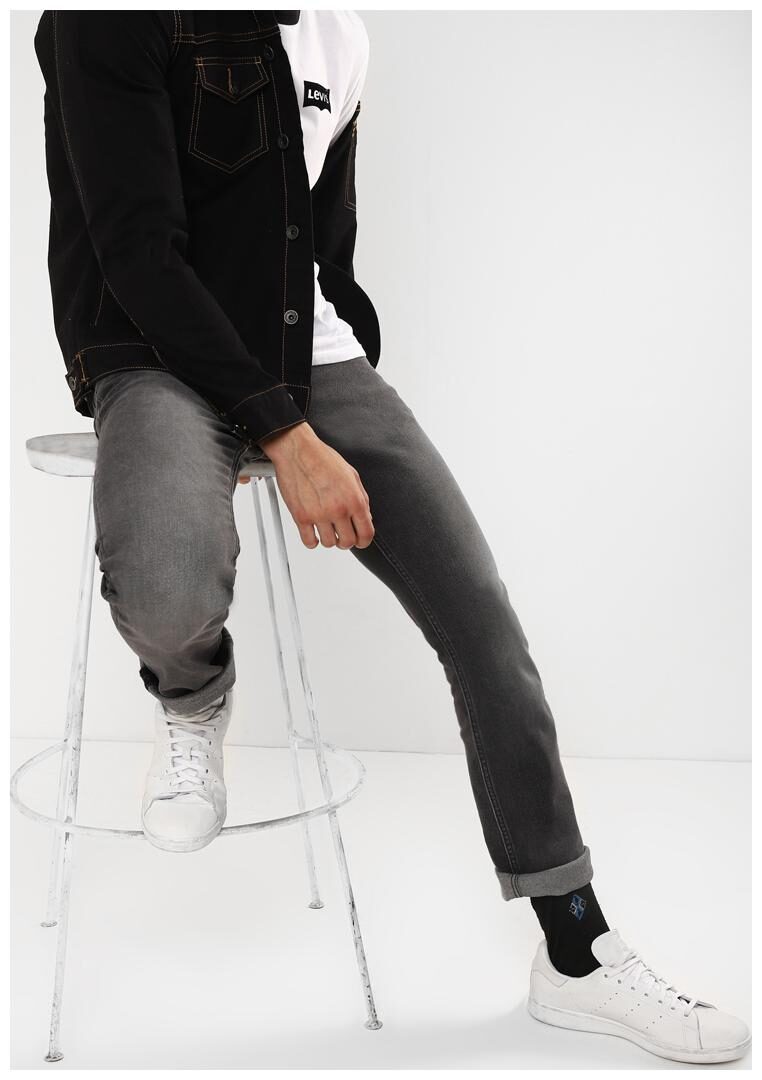 

Levi s Men Black Skinny Fit Jeans
