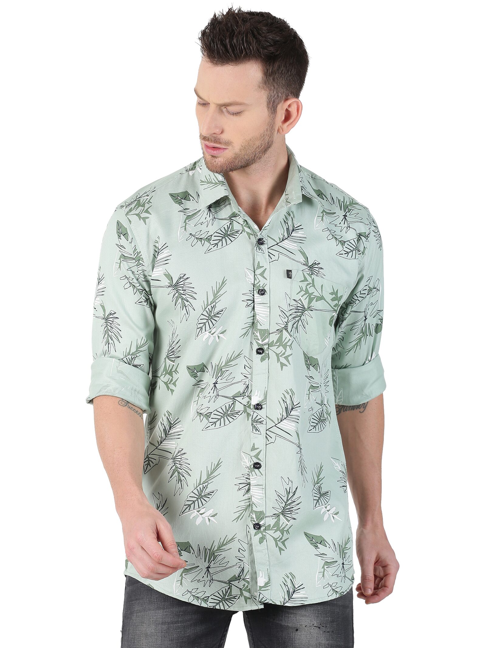 

LEVIZO Men Green Printed Regular Fit Casual Shirt