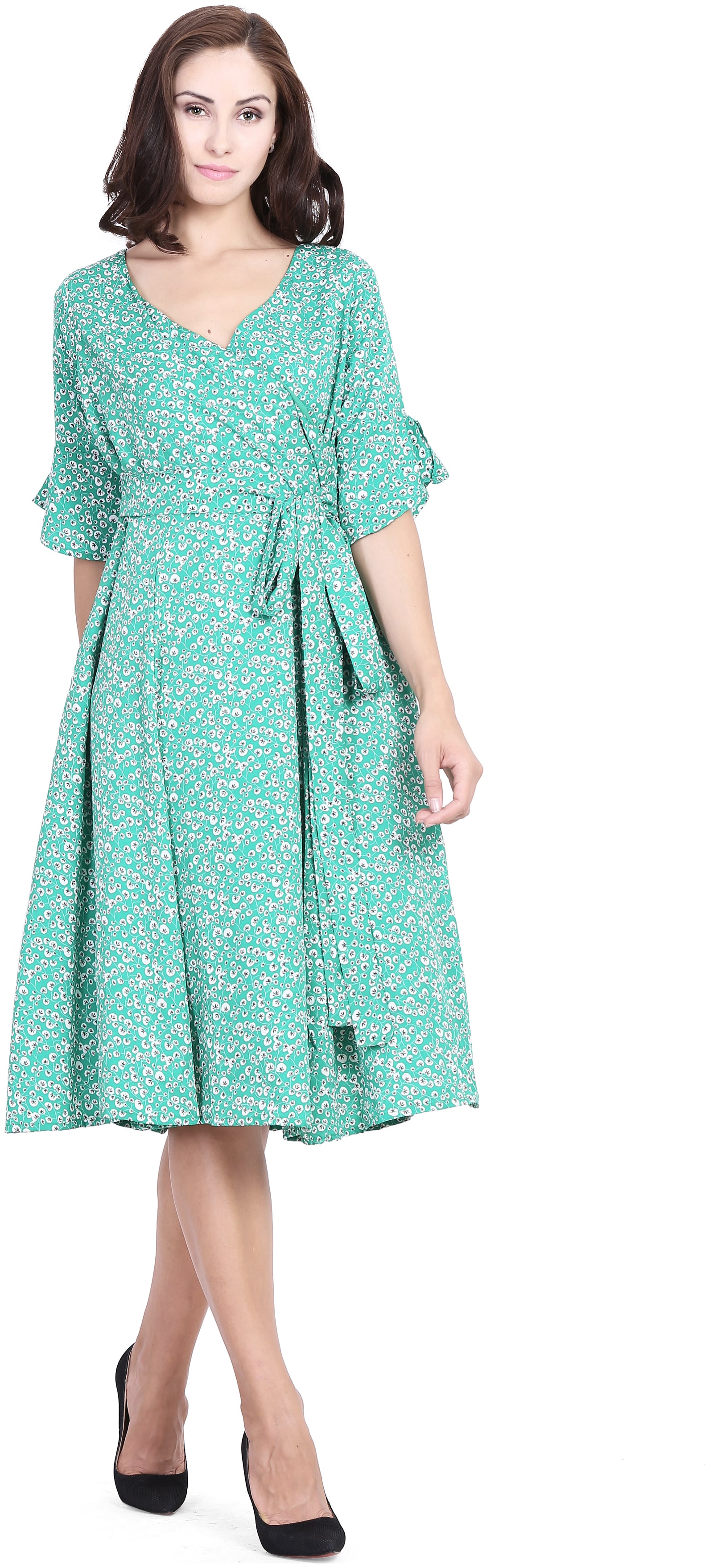 

Scene Stealer Green Printed A-line dress