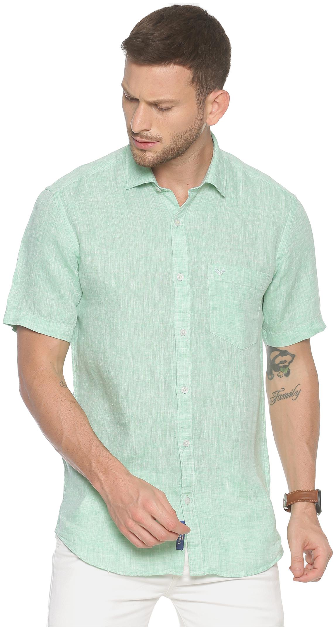 

Linen Club Men Green Solid Regular Fit Casual Shirt
