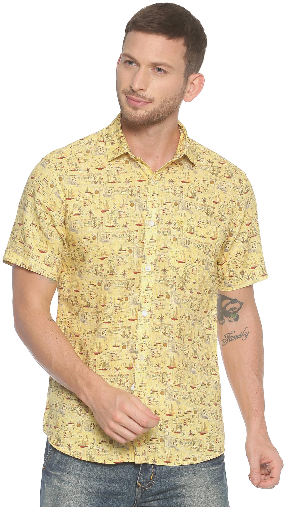 

Linen Club Men Yellow Printed Regular Fit Casual Shirt