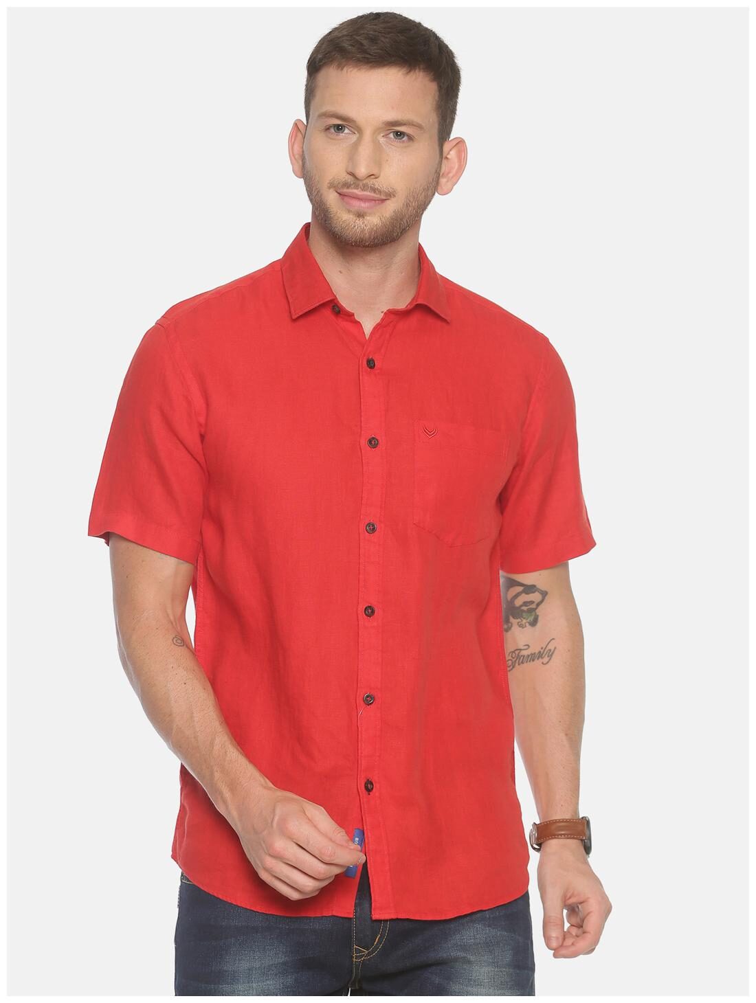 

Linen Club Men Red Solid Regular Fit Casual Shirt