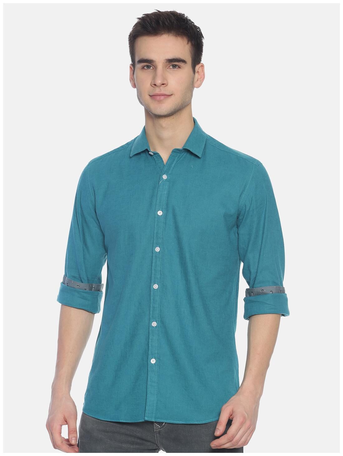 

Linen Club Men Green Solid Regular Fit Casual Shirt