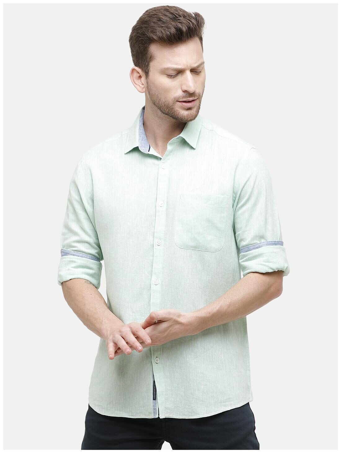 

Linen Club Men Green Solid Regular Fit Casual Shirt