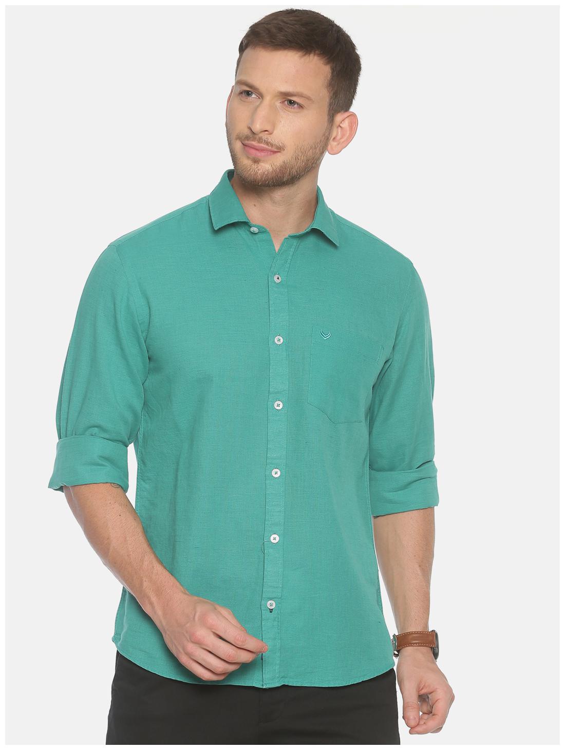 

Linen Club Men Green Solid Regular Fit Casual Shirt