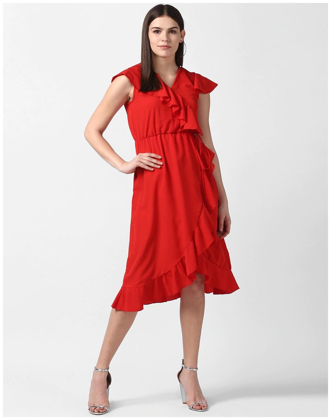 

LOOKS18 Red Solid Maxi dress