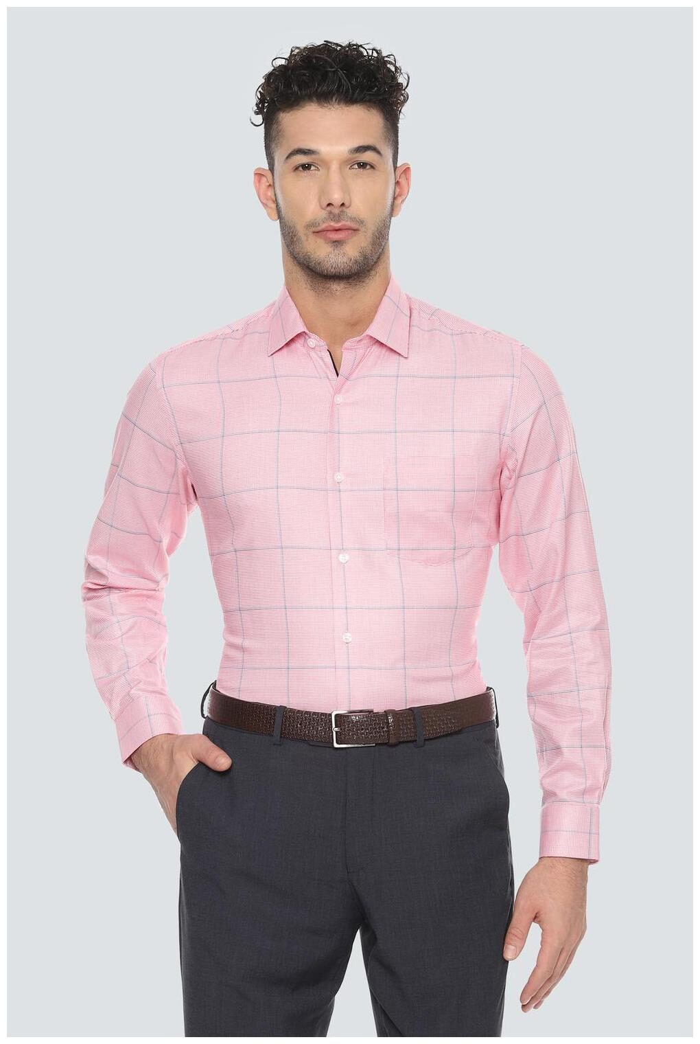 

Louis Philippe Men Slim fit Formal Shirt - Pink