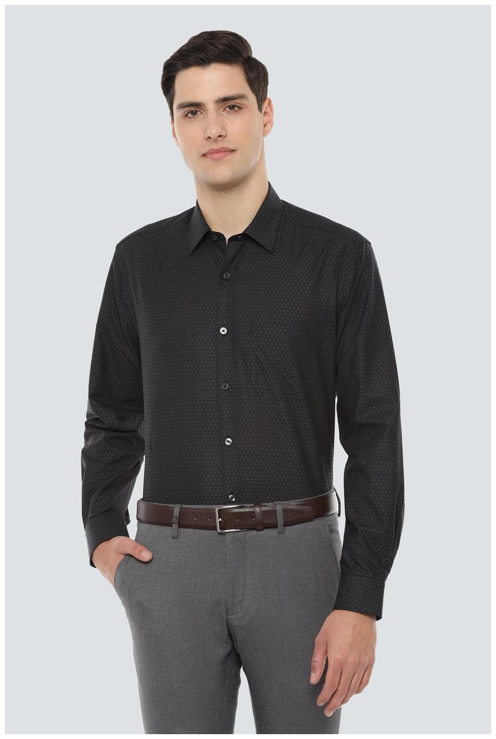 

Louis Philippe Men Slim fit Formal Shirt - Black