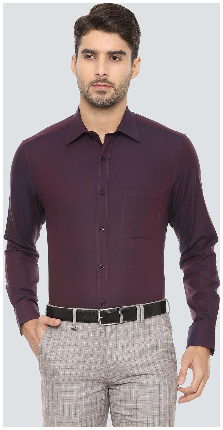 

Louis Philippe Men Regular fit Formal Shirt - Maroon