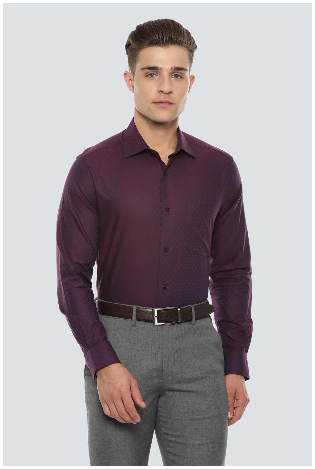 

Louis Philippe Men Regular fit Formal Shirt - Purple