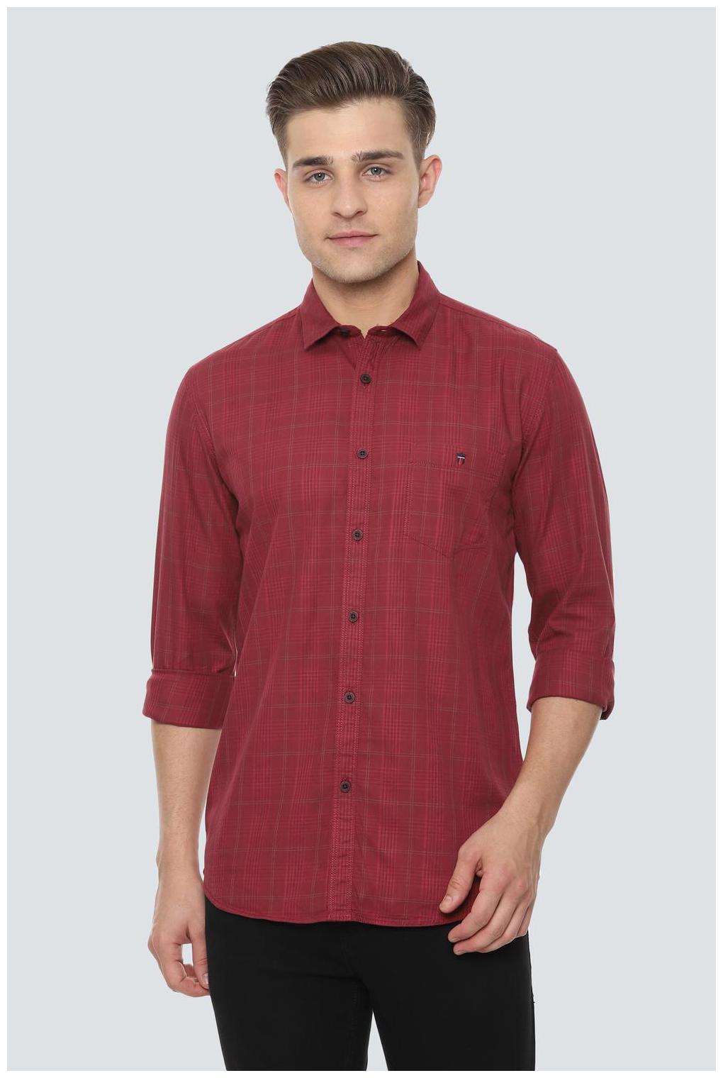 

Louis Philippe Men Maroon Checked Super Slim Fit Casual Shirt
