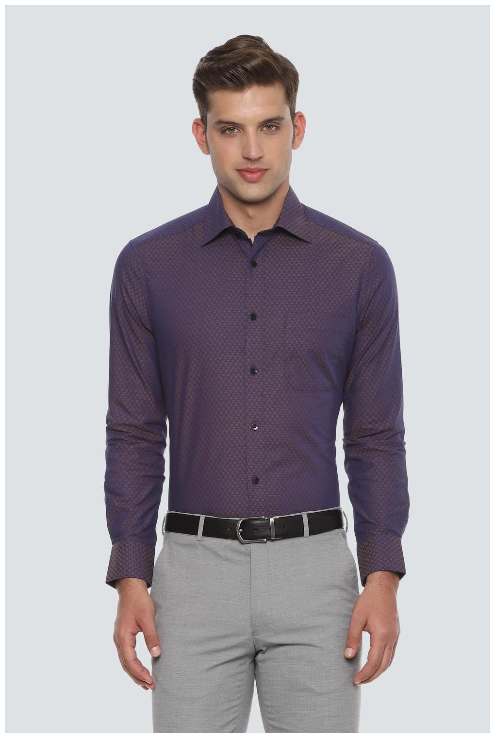 

Louis Philippe Men Regular fit Formal Shirt - Purple