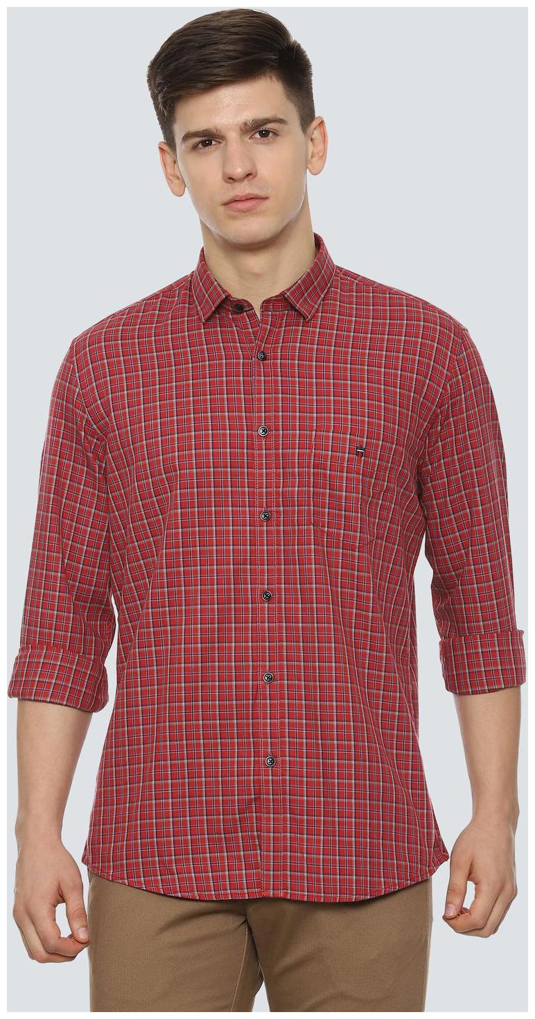 

Louis Philippe Men Red Checked Slim Fit Casual Shirt