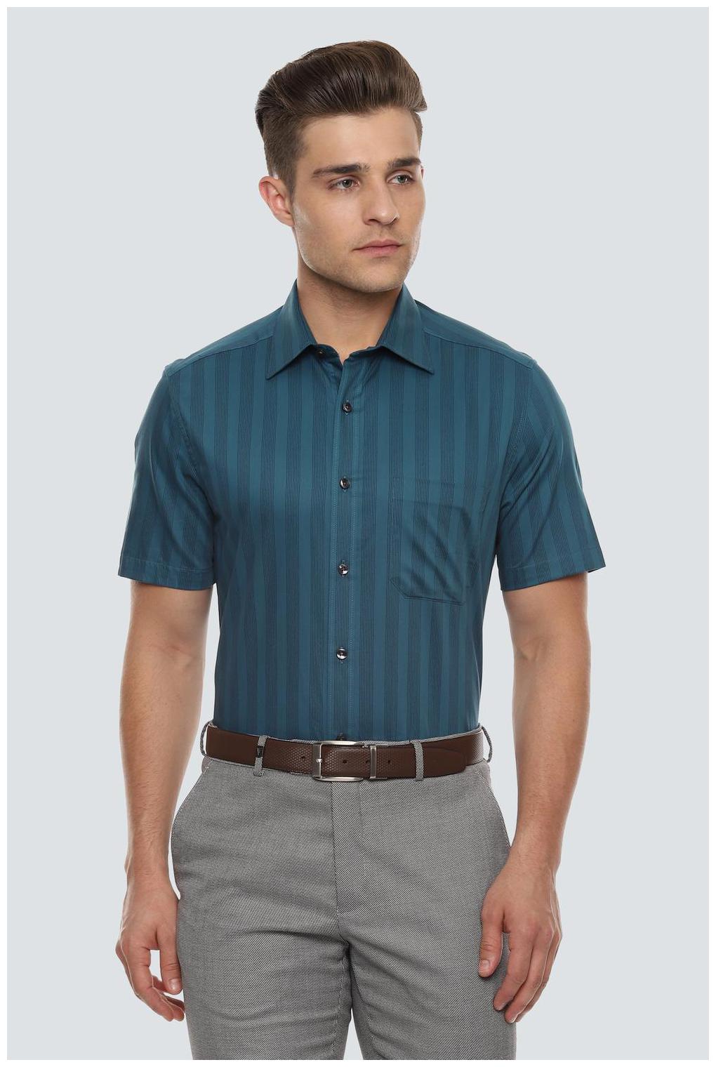 

Louis Philippe Men Regular fit Formal Shirt - Green