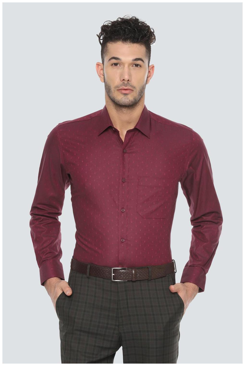 

Louis Philippe Men Slim fit Formal Shirt - Maroon