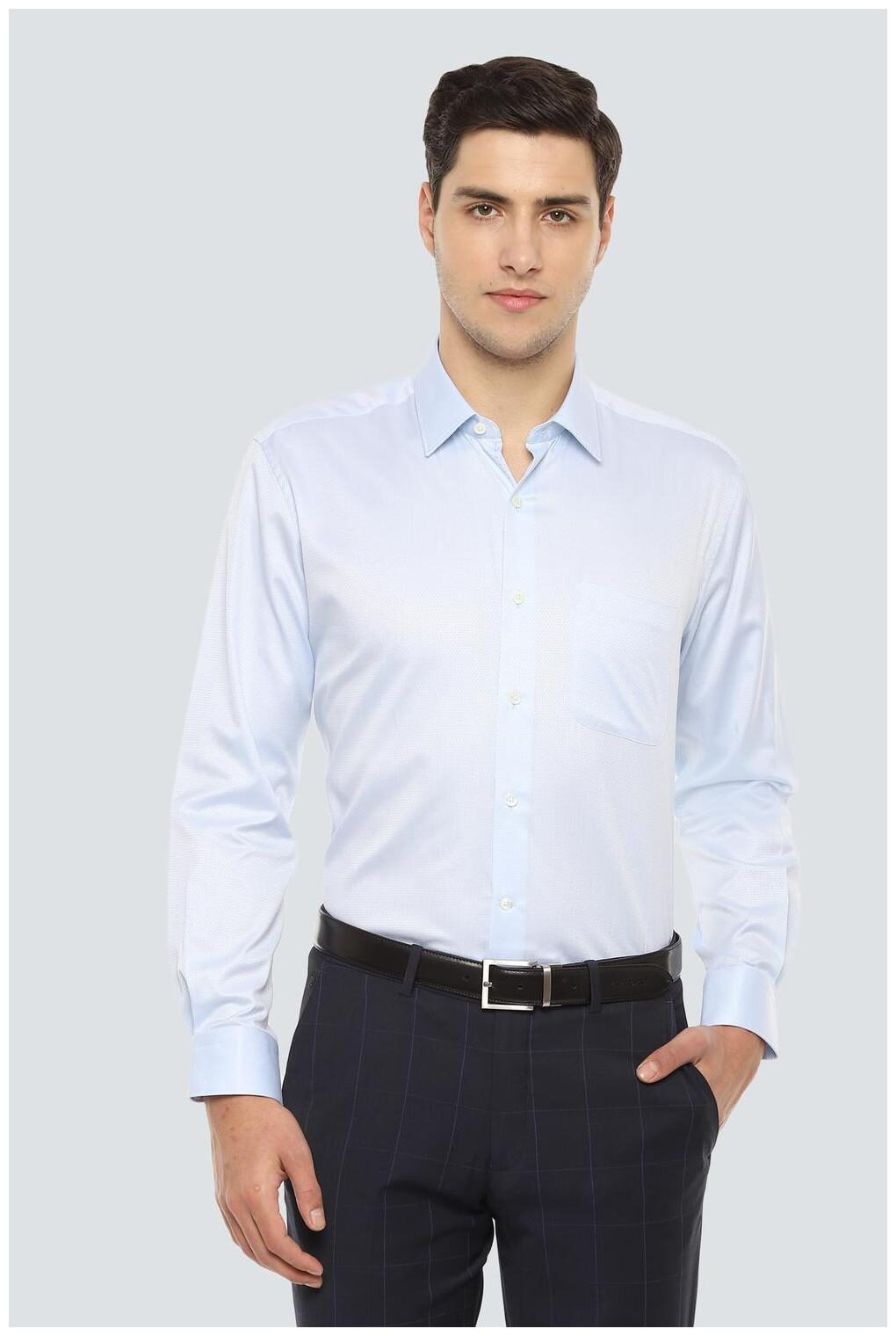 

Louis Philippe Men Regular fit Formal Shirt - Blue