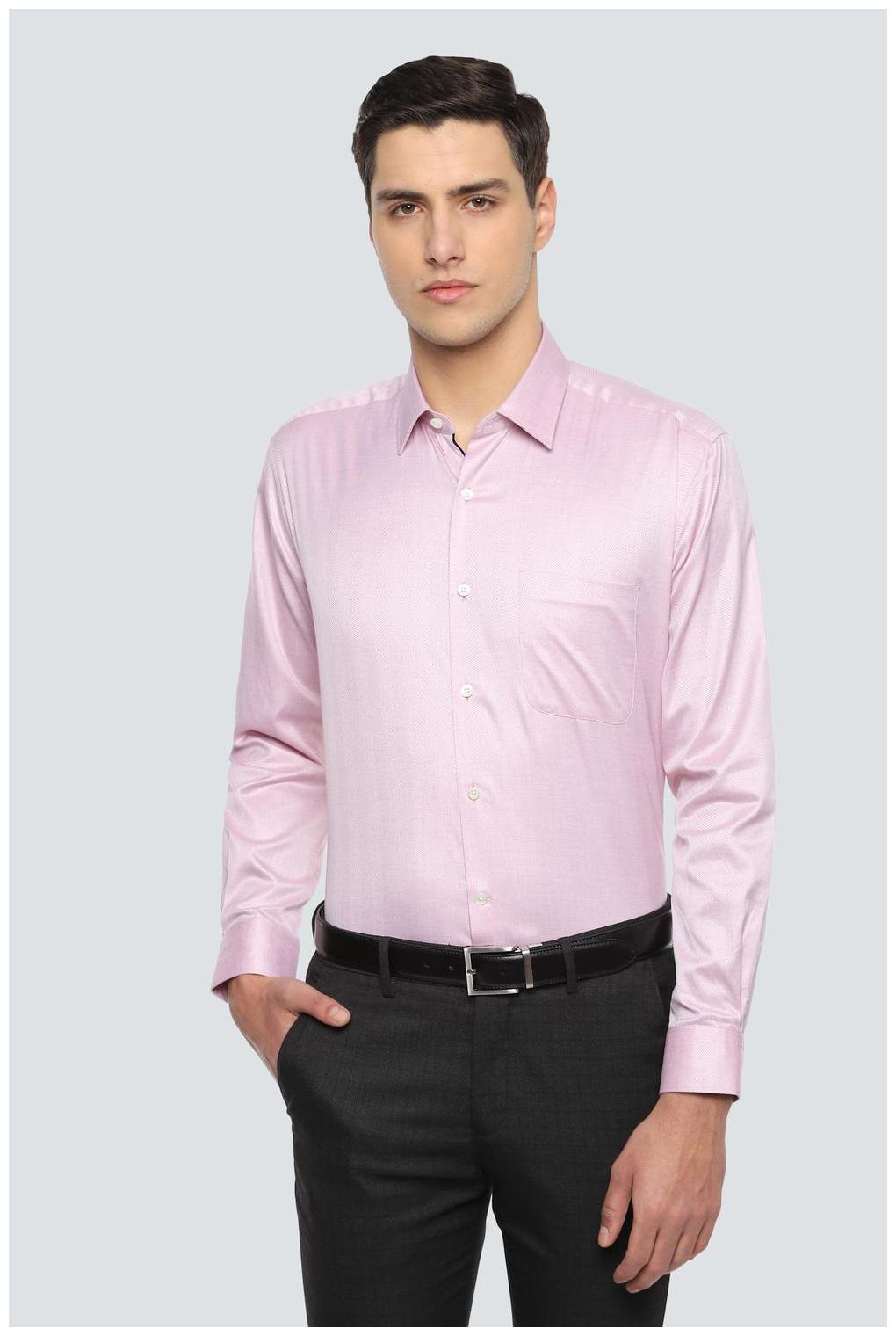 

Louis Philippe Men Regular fit Formal Shirt - Pink