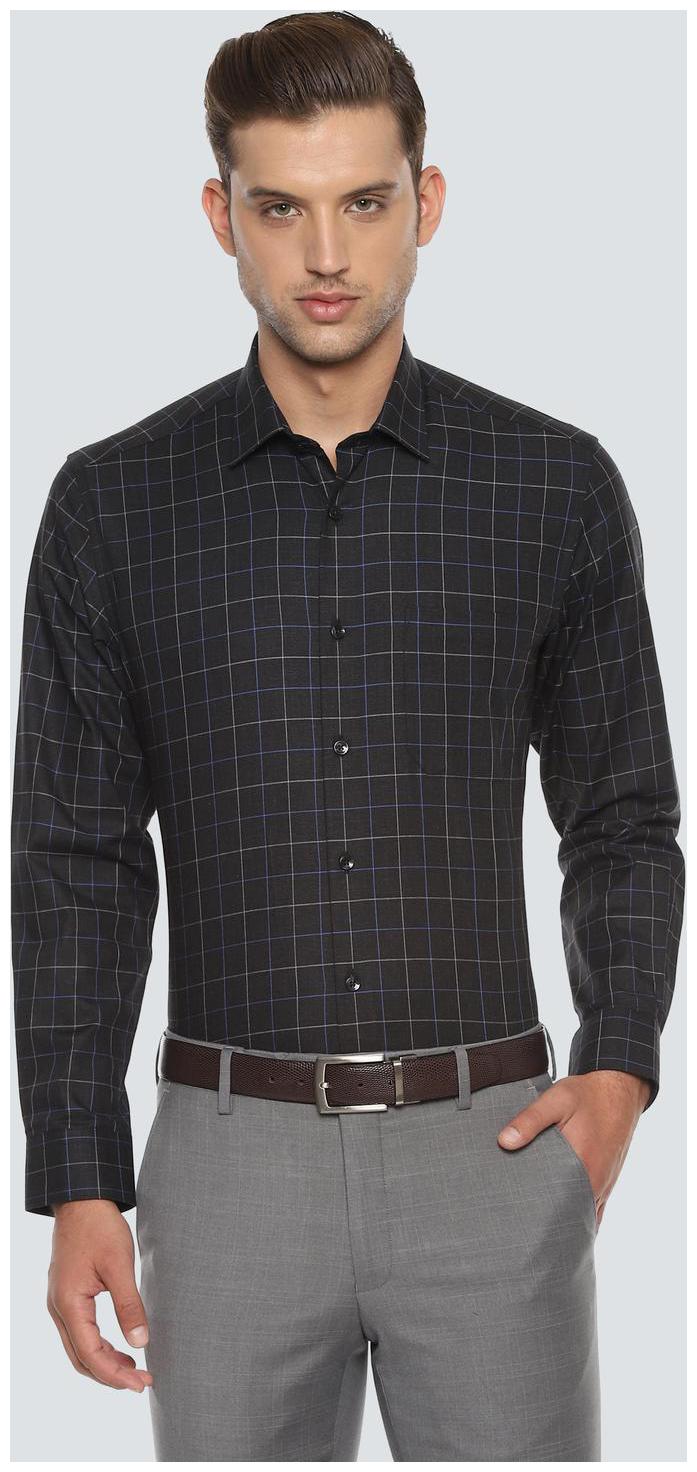 

Louis Philippe Men Slim fit Formal Shirt - Black