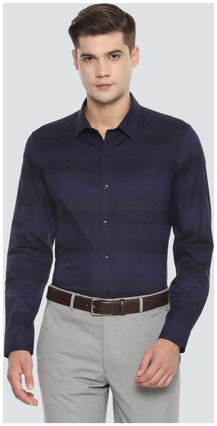 

Louis Philippe Men Super slim fit Formal Shirt - Purple