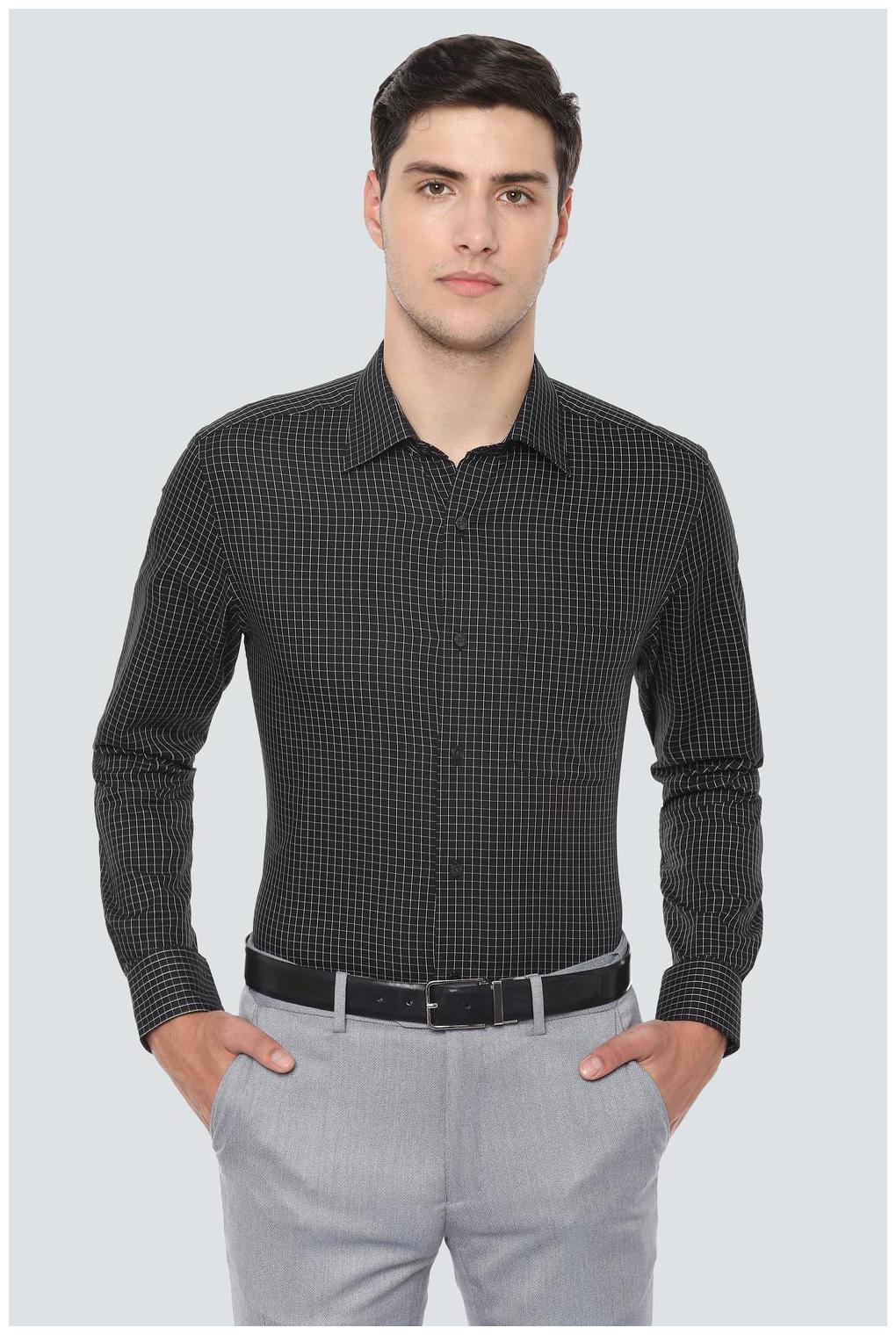 

Louis Philippe Men Regular fit Formal Shirt - Black