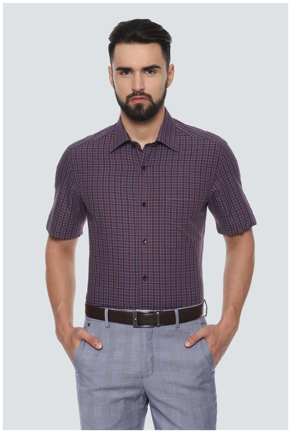 

Louis Philippe Men Regular fit Formal Shirt - Maroon