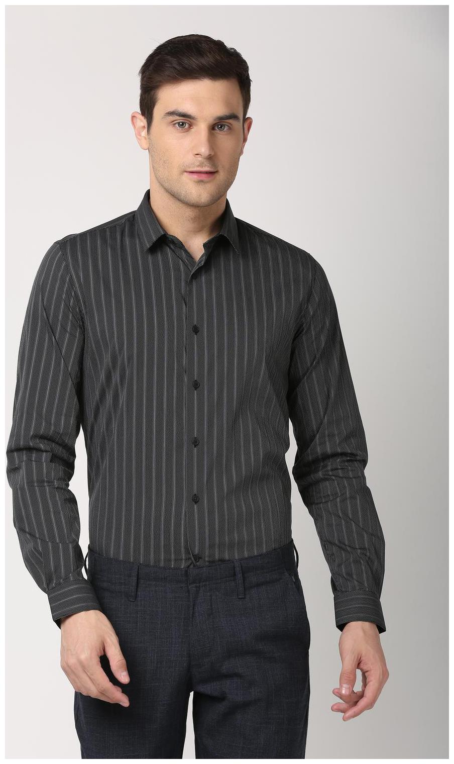 

Louis Philippe Men Black Vertical Stripes Slim Fit Casual Shirt