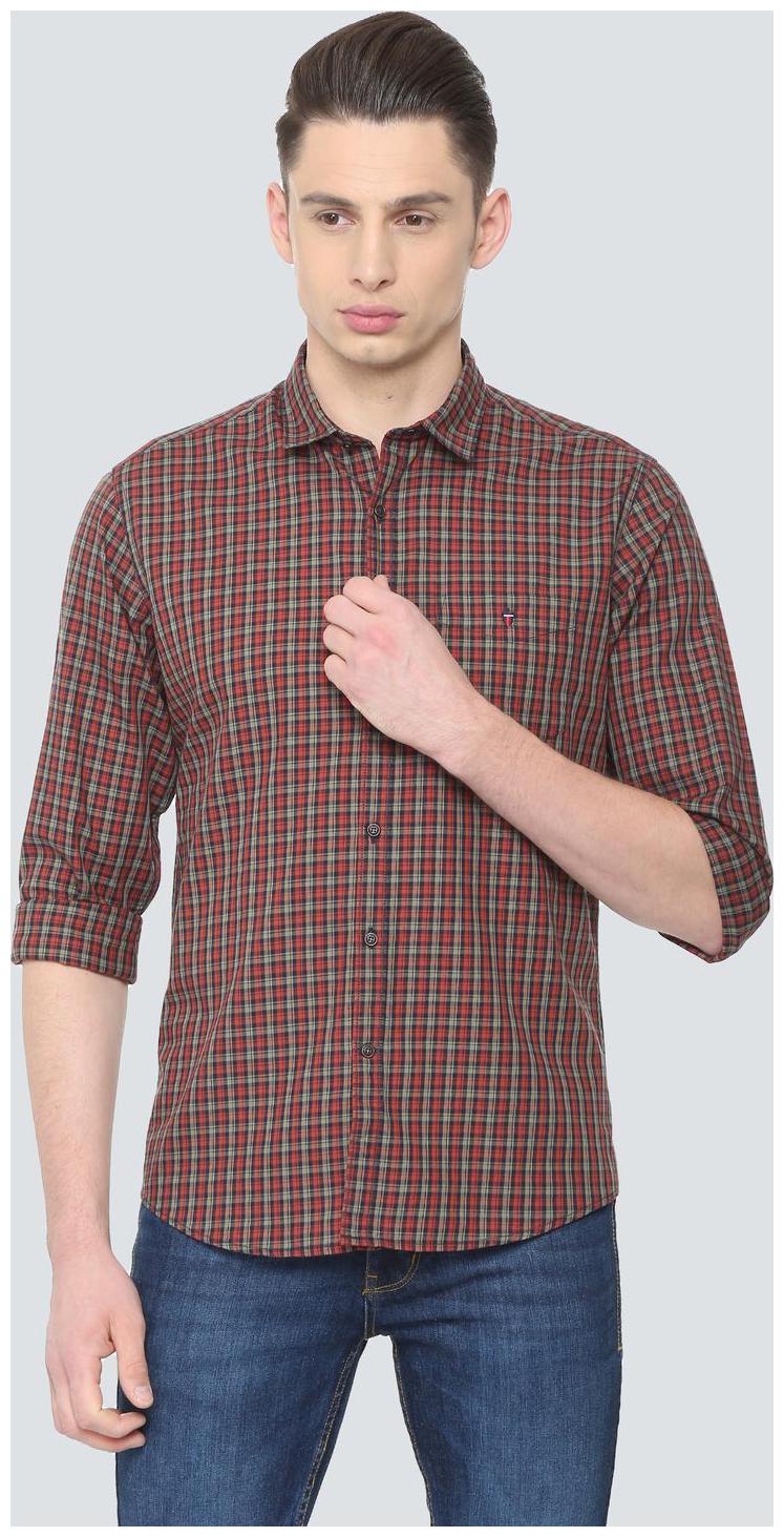

Louis Philippe Men Red Checked Slim Fit Casual Shirt