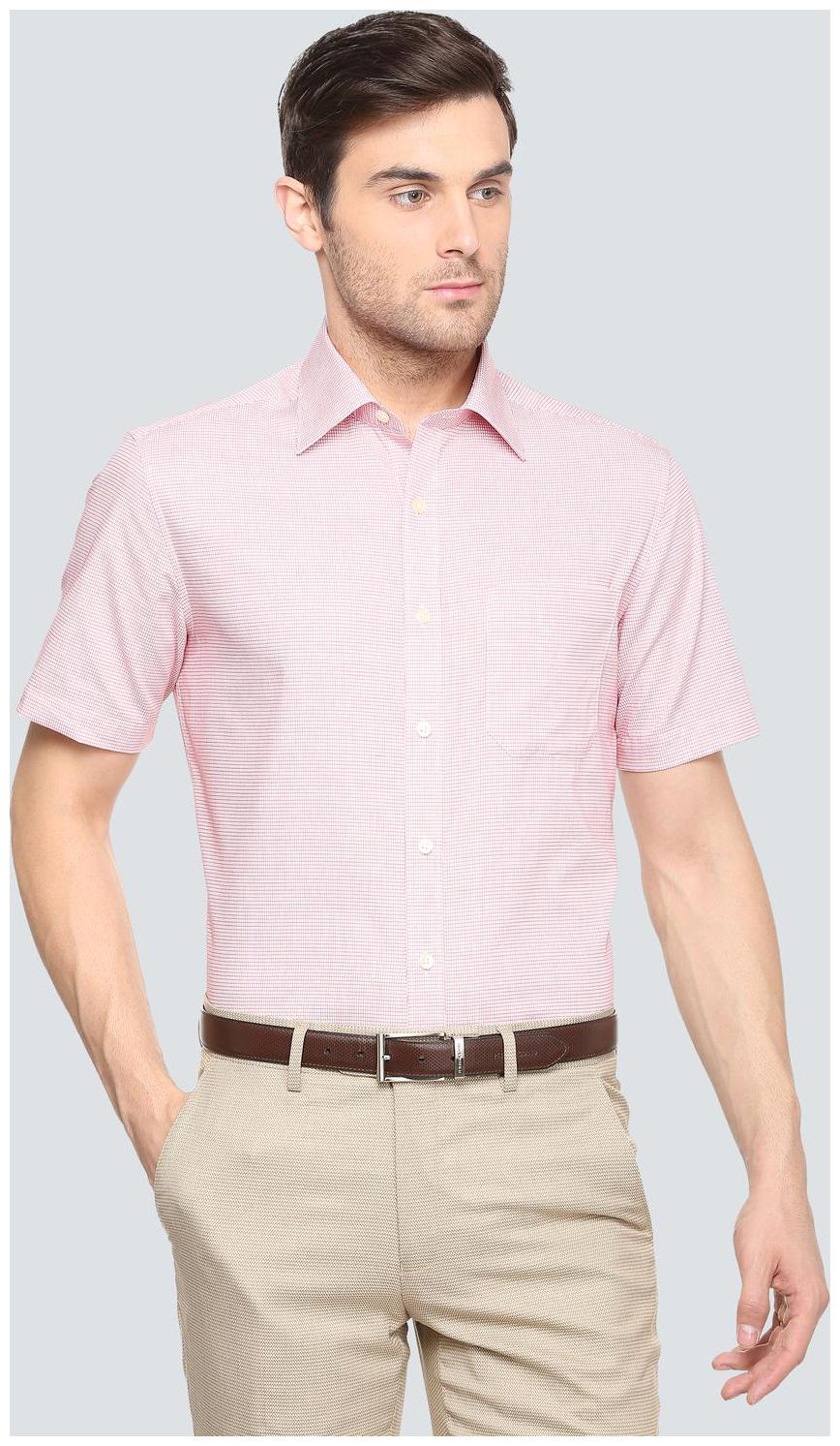 

Louis Philippe Men Pink Checked Regular Fit Casual Shirt
