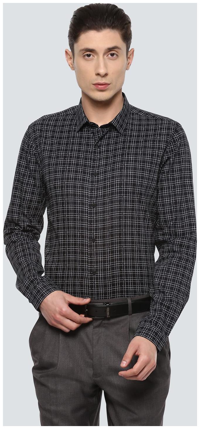 

Louis Philippe Men Slim fit Formal Shirt - Black