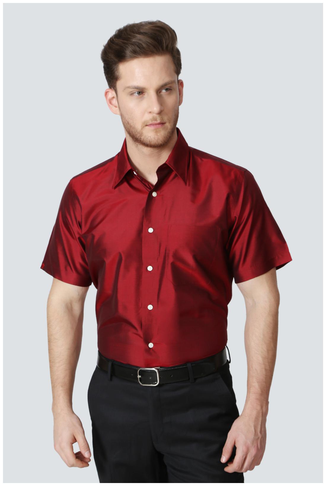 

Louis Philippe Men Regular fit Formal Shirt - Maroon