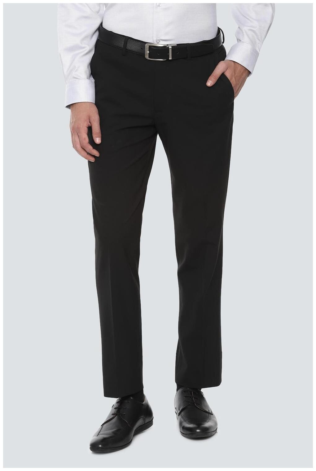 

Louis Philippe Men Solid Slim Fit Formal Trouser - Black
