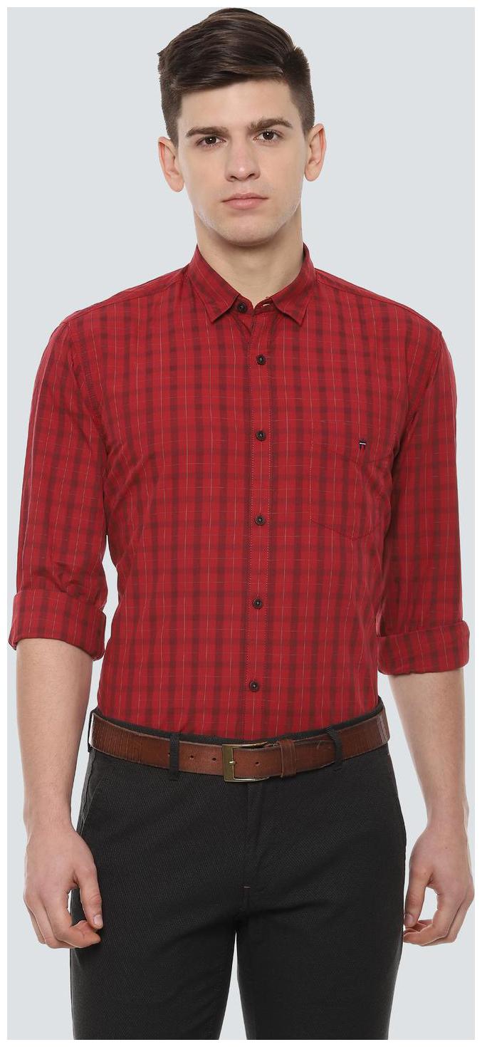 

Louis Philippe Men Red Checked Slim Fit Casual Shirt