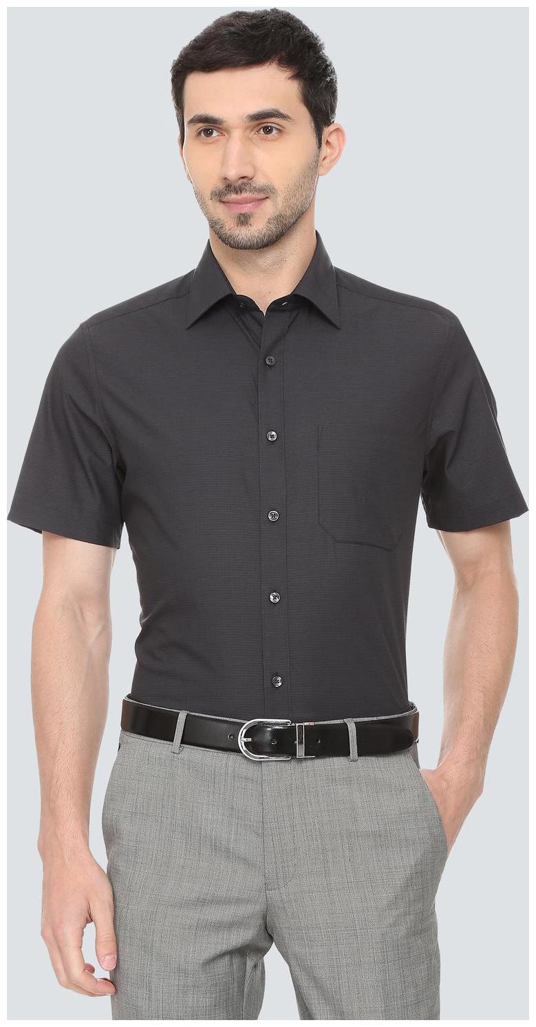 

Louis Philippe Men Regular fit Formal Shirt - Black