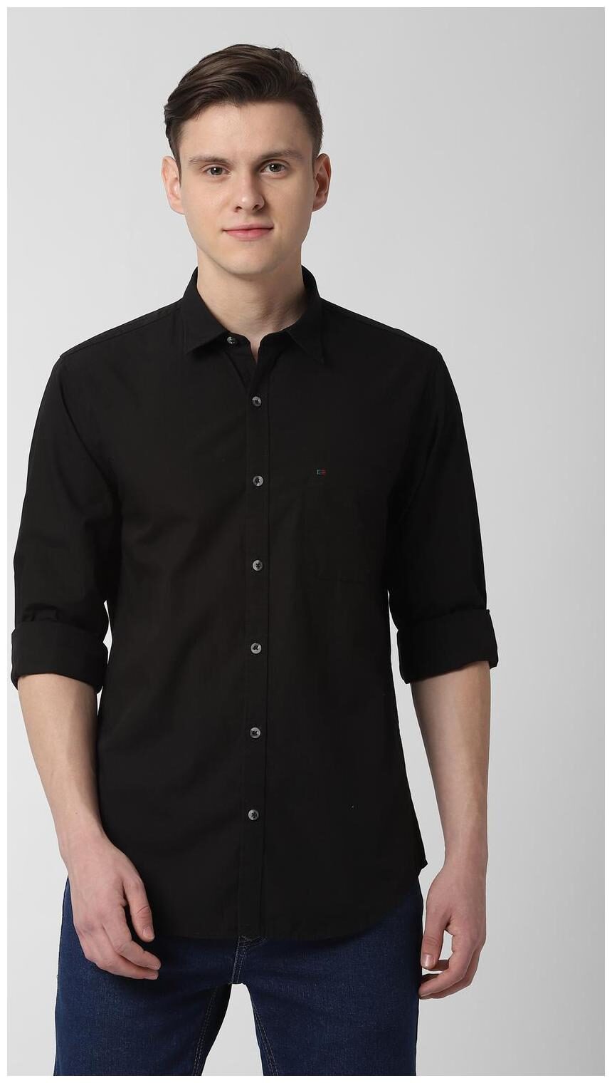 

Louis Philippe Men Black Solid Slim Fit Casual Shirt