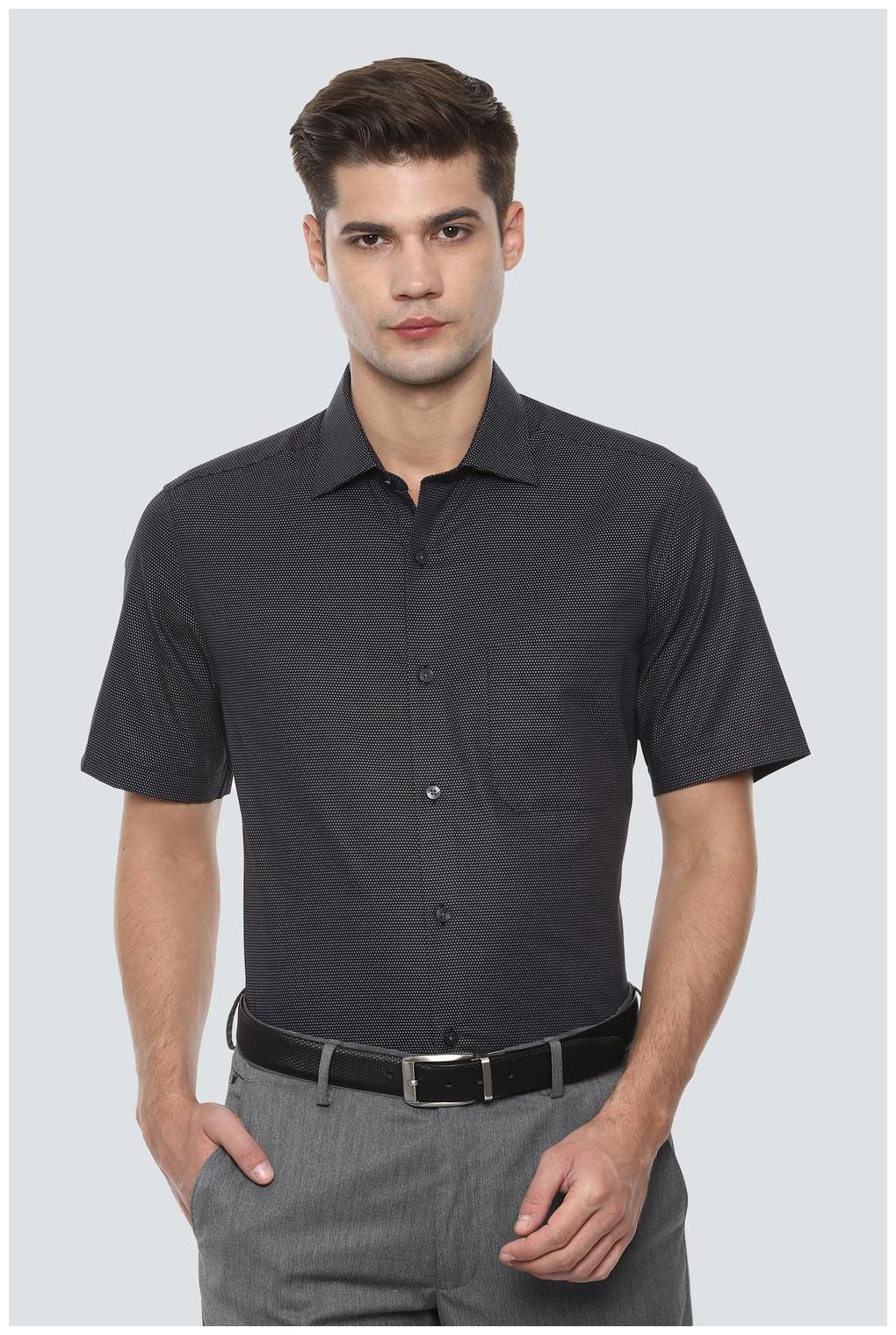 

Louis Philippe Men Regular fit Formal Shirt - Black