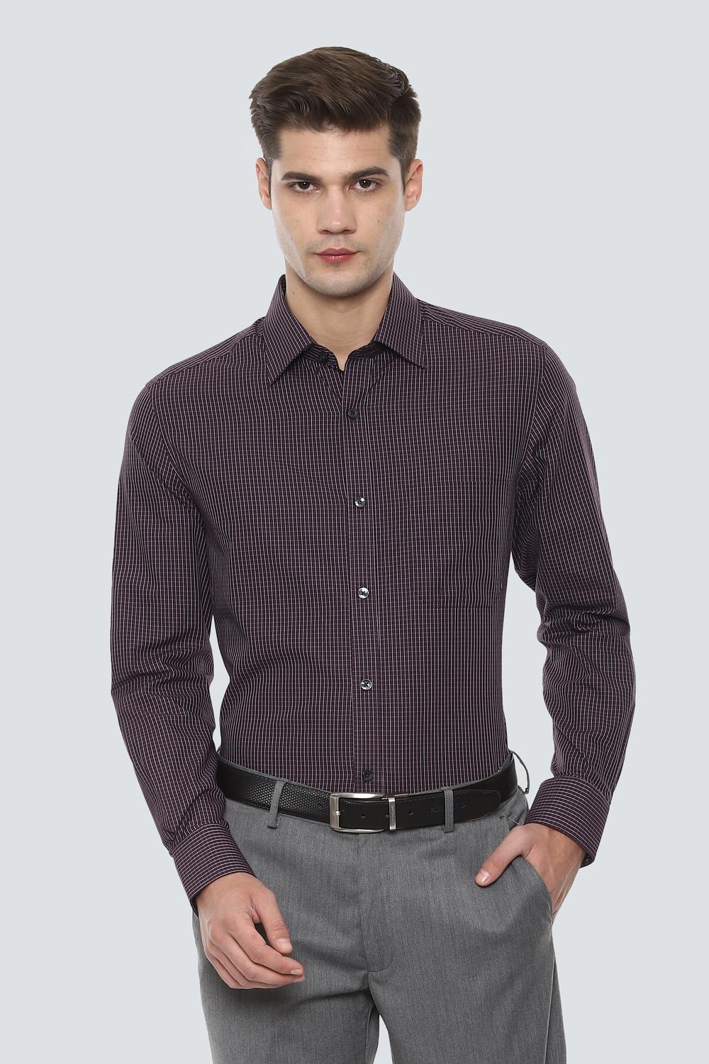 

Louis Philippe Men Regular fit Formal Shirt - Purple