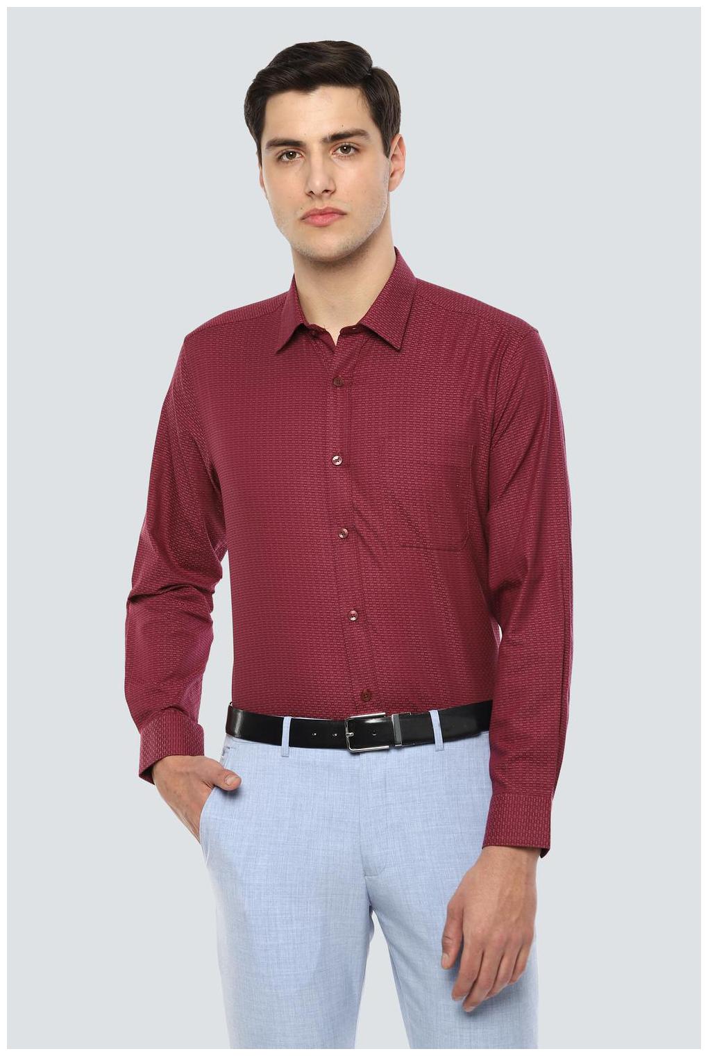 

Louis Philippe Men Slim fit Formal Shirt - Maroon