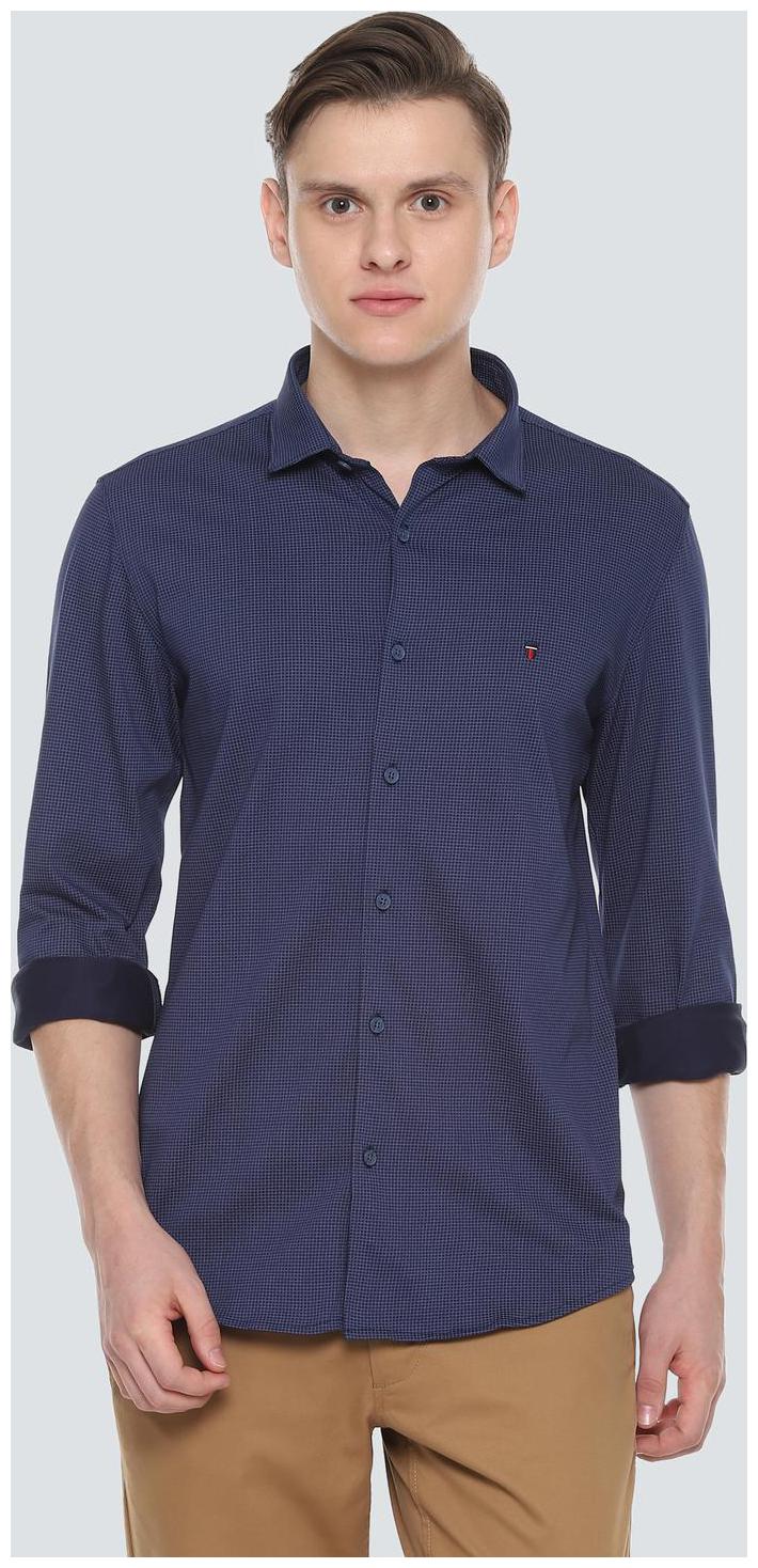 

Louis Philippe Men Blue Checked Super Slim Fit Casual Shirt