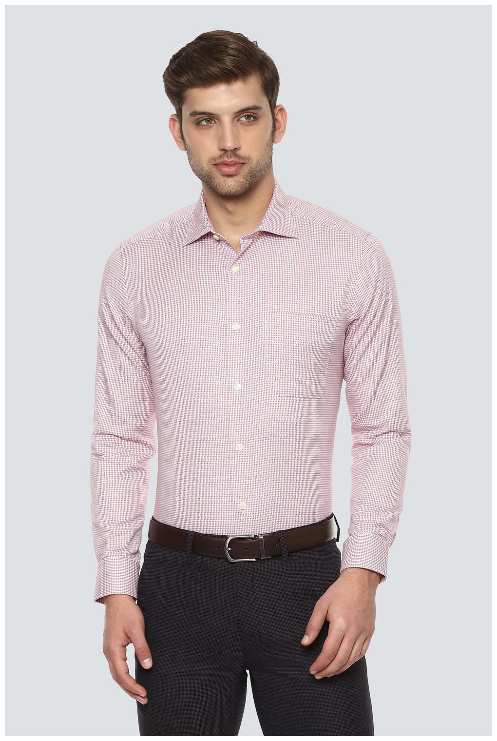 

Louis Philippe Men Regular fit Formal Shirt - Maroon