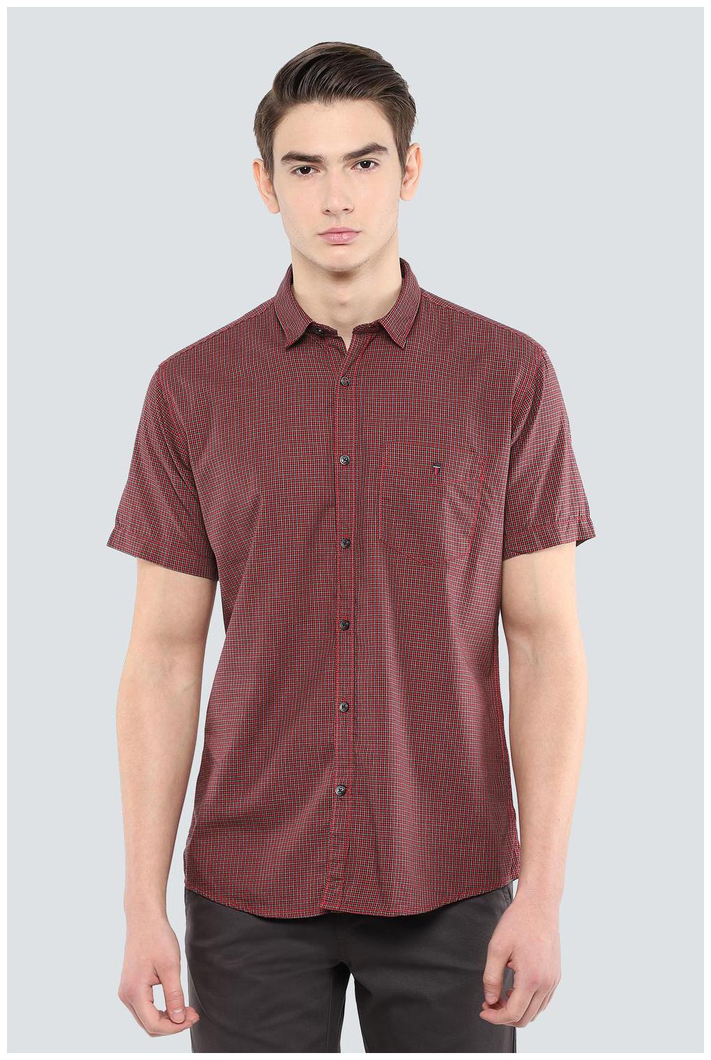 

Louis Philippe Men Maroon Checked Slim Fit Casual Shirt