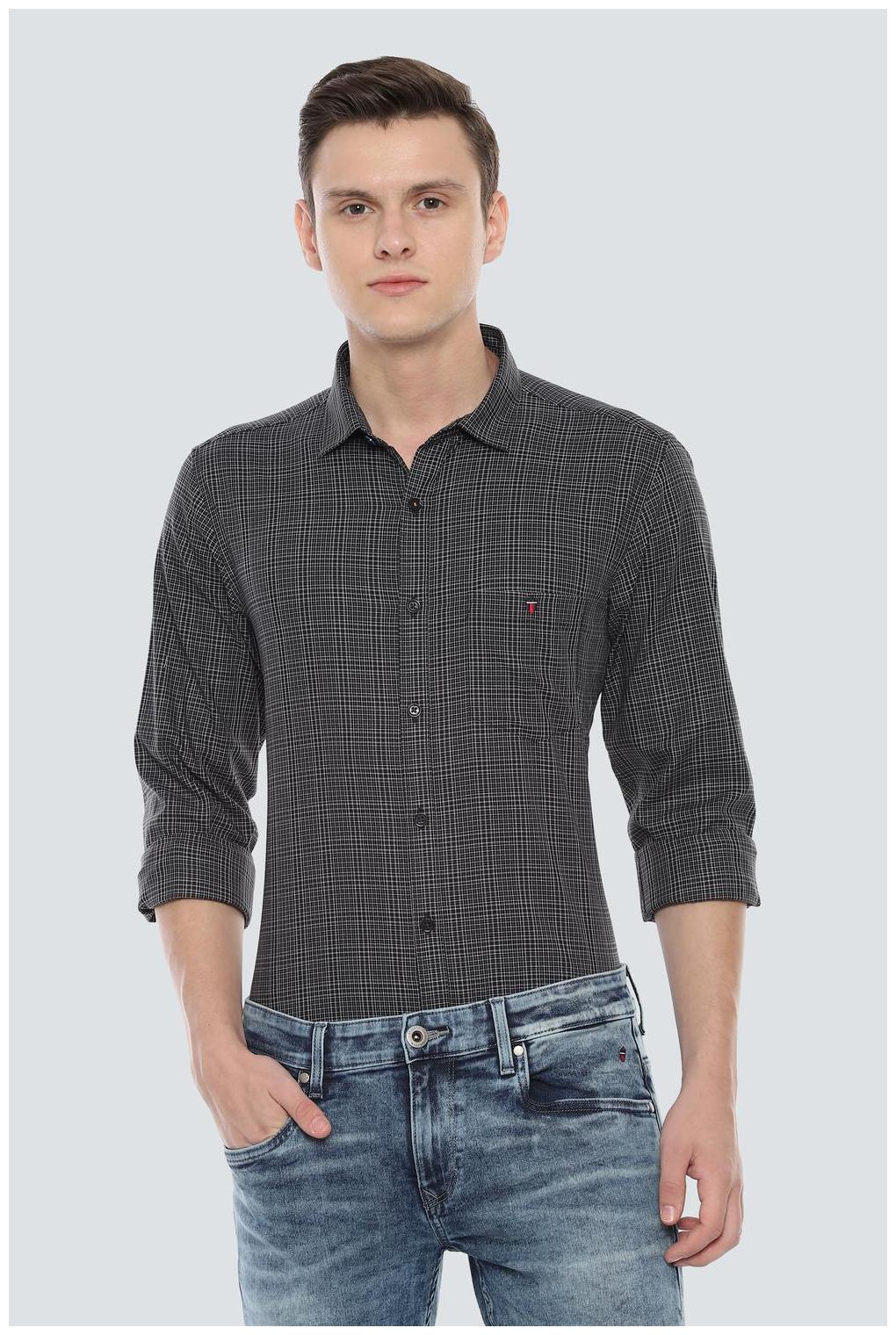 

Louis Philippe Men Black Checked Super Slim Fit Casual Shirt