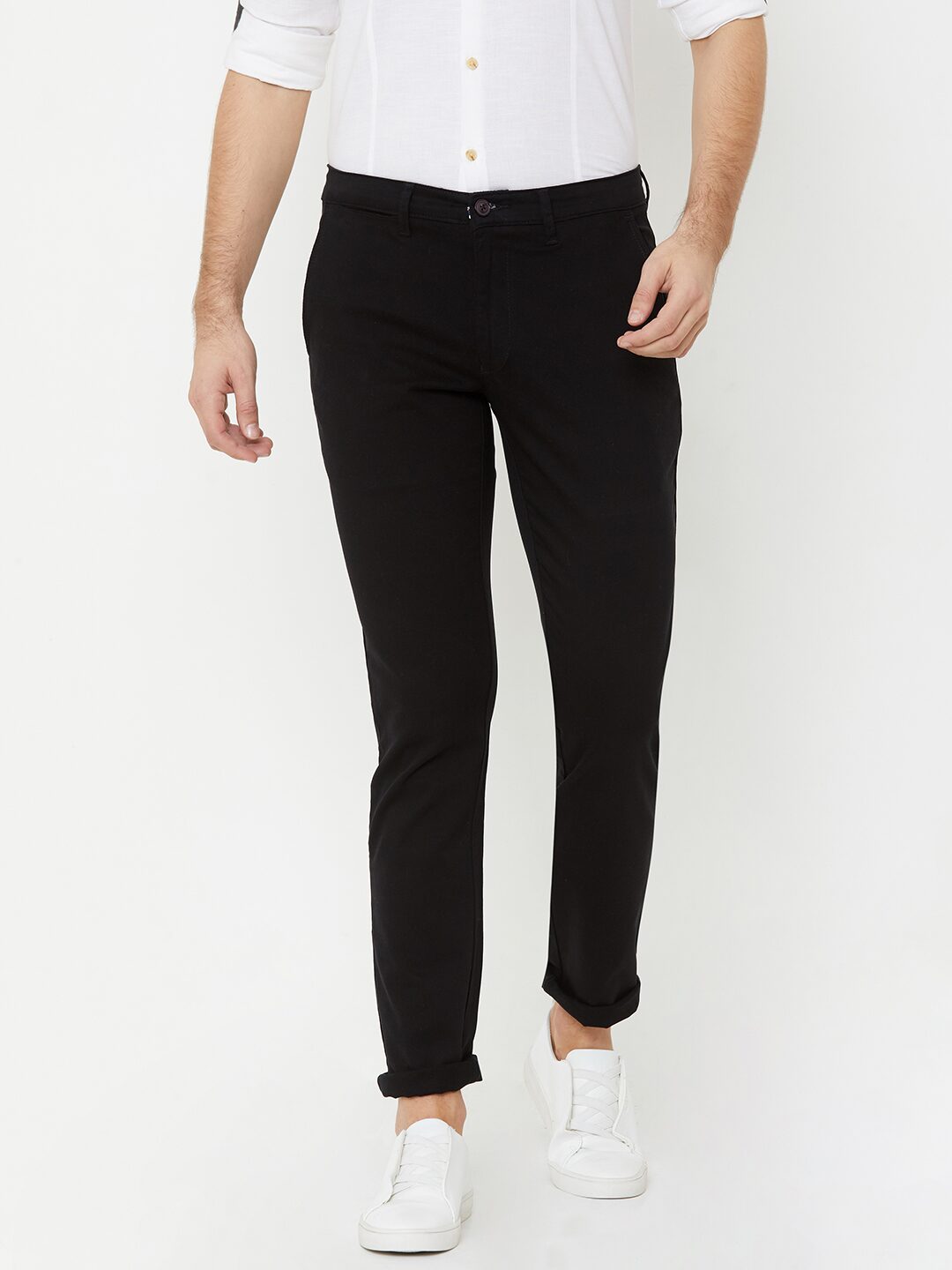 

LUCKY Blue Men Black Solid Slim fit Chinos