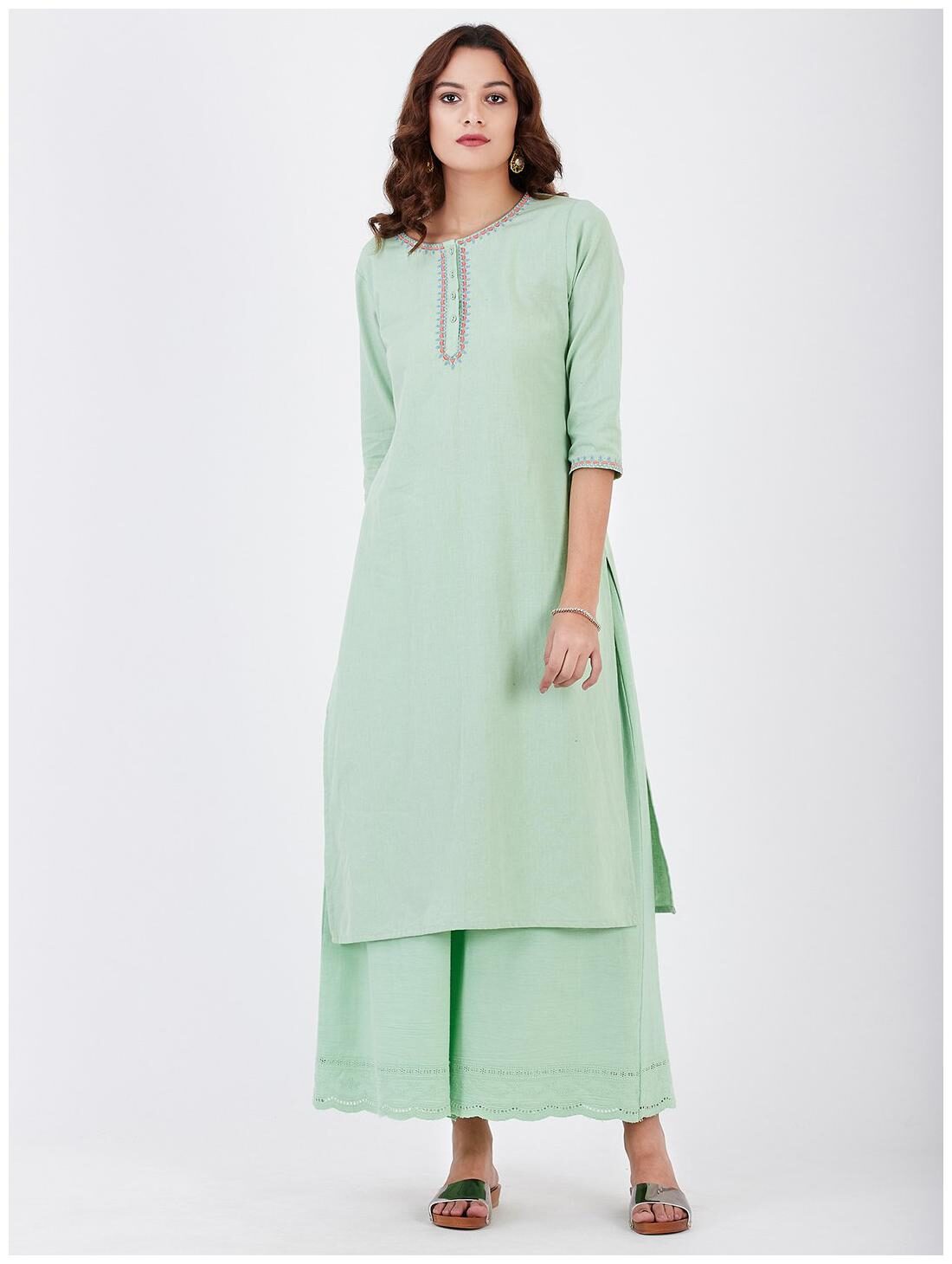 

Lyla Women Cotton Solid Green Kurti
