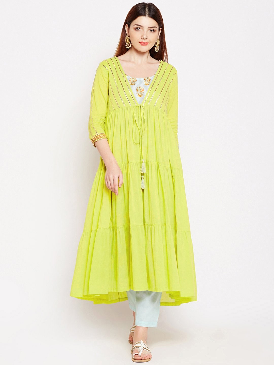 

Lyla Women Cotton Solid Solid Olive Kurta With Pants With Jacket