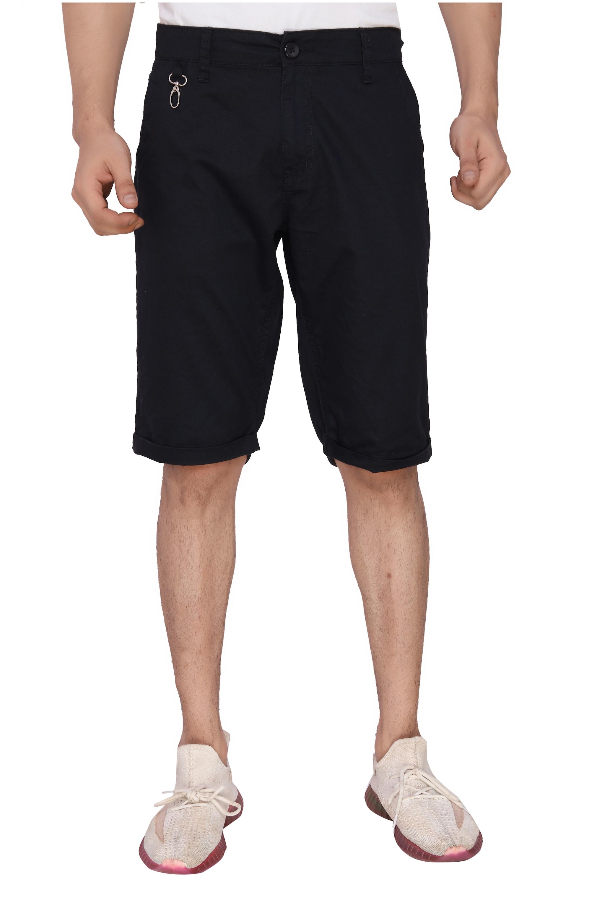 

MagMatric5 Men Black Slim Fit Denim Shorts