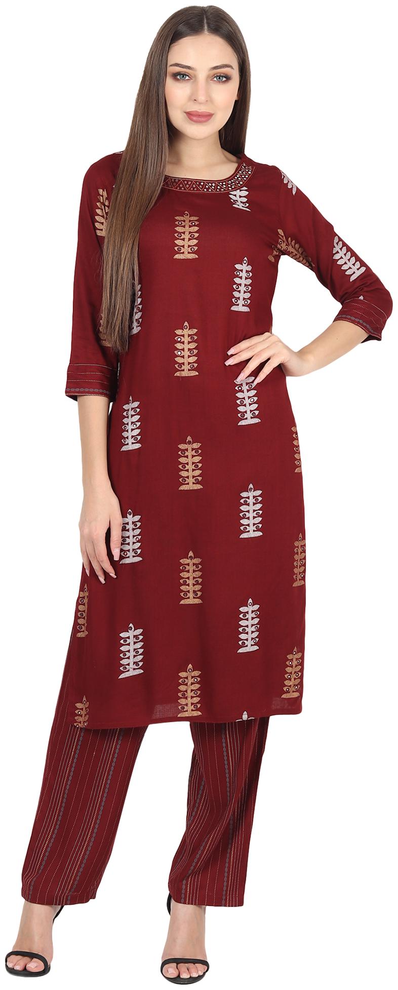 

MAN QUEEN Women Maroon Printed High Slit Kurti With Pants